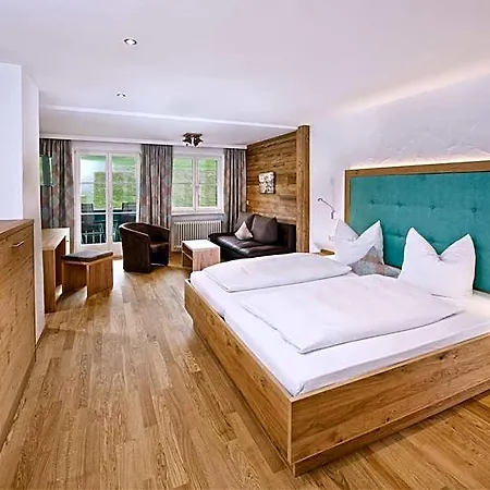 Starennest Hotel