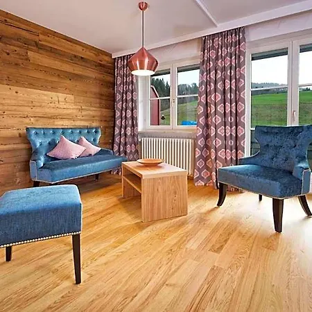 Hotel Starennest 3*